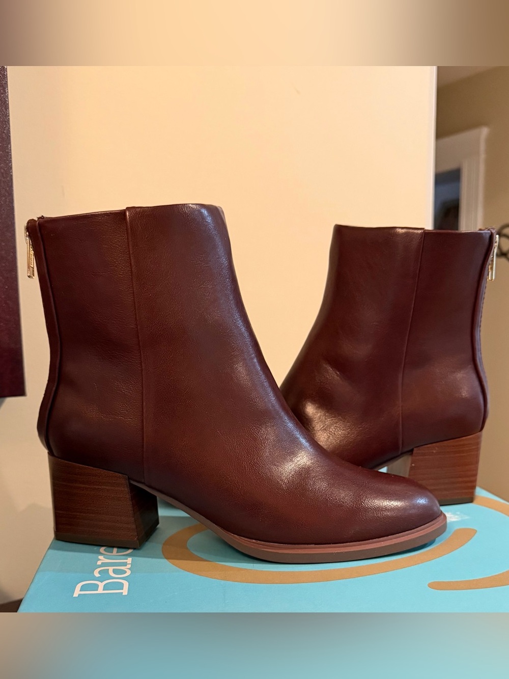 Baretraps Bessie Block Heel Bootie Bloodstone NEW In Box